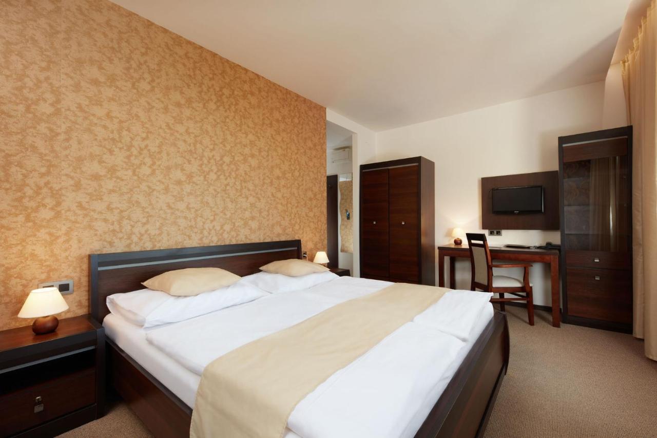Hotel Slunny Dvur Jeseník Екстериор снимка