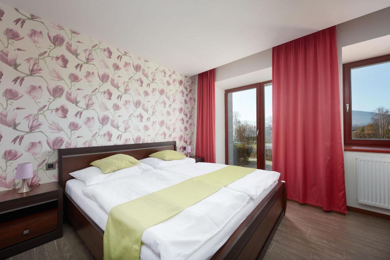 Hotel Slunny Dvur Jeseník Екстериор снимка